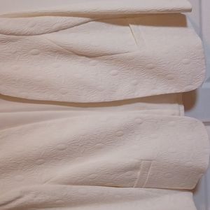 Winter White KASPER open front jacket.  Size 12.